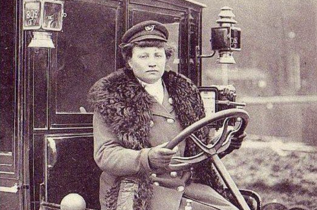 Meet Madame Inès Decourcel, one of Paris' first female taxi